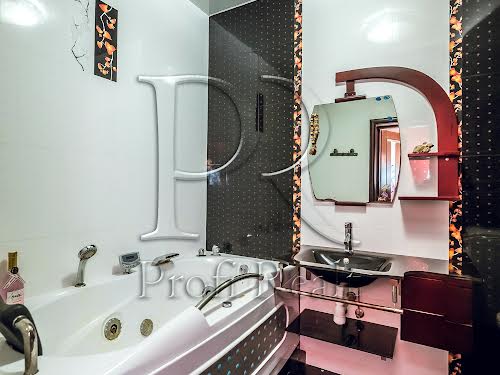 квартира за адресою Івана Дяченка вул., 20В