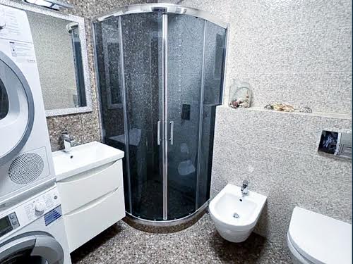 квартира за адресою Драгоманова вул., 1