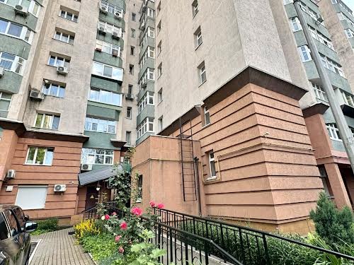 квартира за адресою Рибальська вул., 8