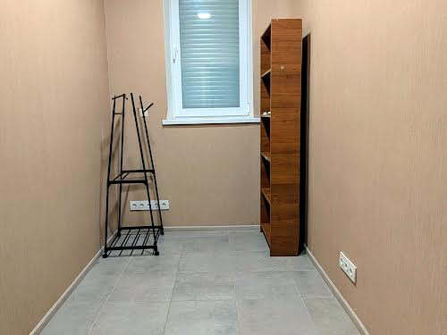 коммерческая по адресу Виктора Френчка ул., 3