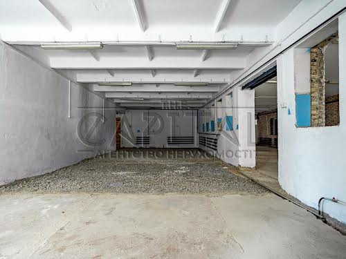 коммерческая по адресу драгоманова, 31з