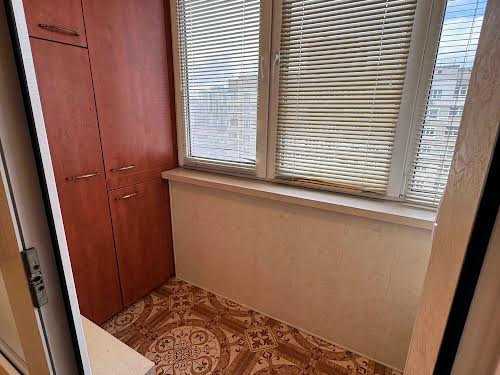 квартира за адресою Автозаводська вул., 81