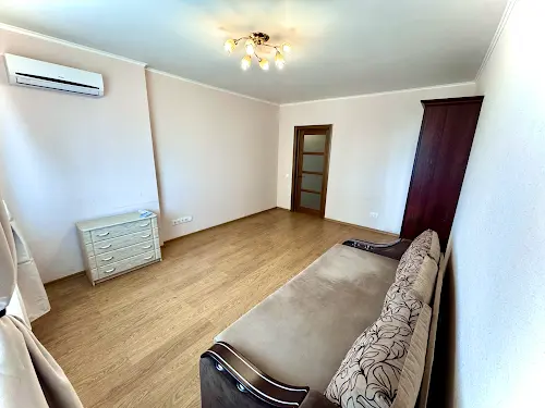 квартира за адресою Юрія Кондратюка вул., 7