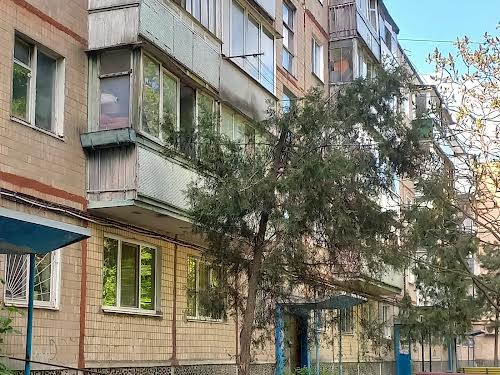 квартира за адресою Познанська вул., 11Б