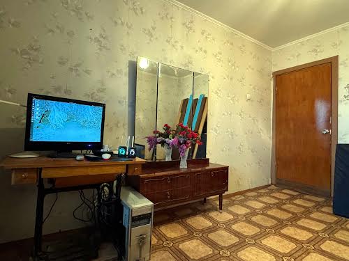 квартира по адресу Тополя-3 ул., 56