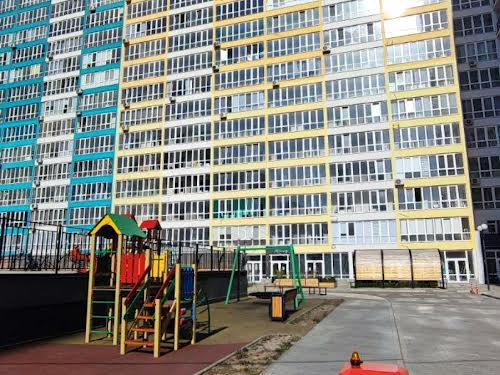 квартира за адресою Перлинна вул., 11