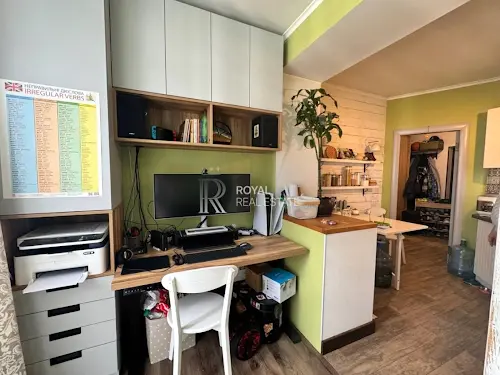 квартира за адресою Радистів вул., 34б