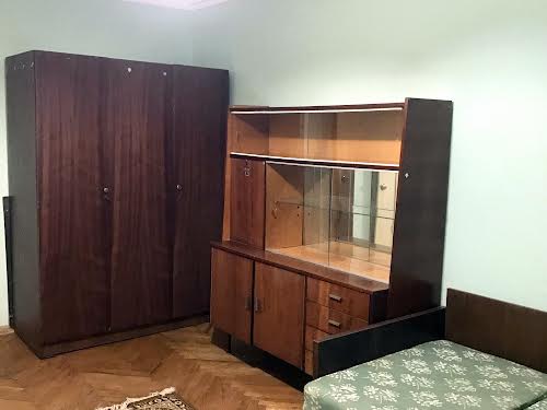 квартира за адресою Раїси Окіпної вул., 7