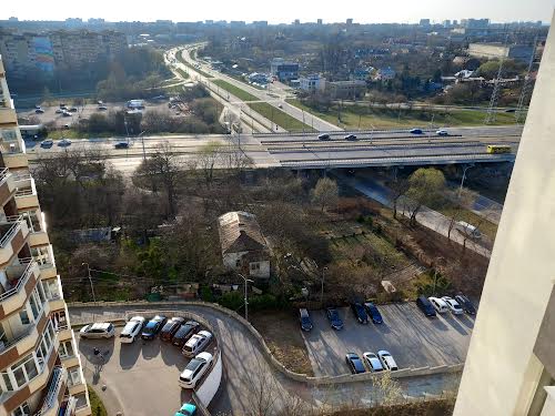 квартира за адресою Бережанська вул., 56
