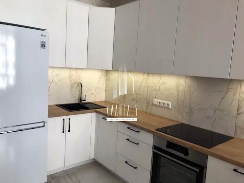 квартира за адресою Любомира Гузара просп. (Космонавта Комарова), 9Б