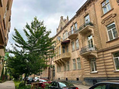 квартира за адресою Івана Рутковича вул. (), 4