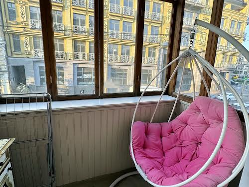 квартира за адресою Костянтинівська вул., 19
