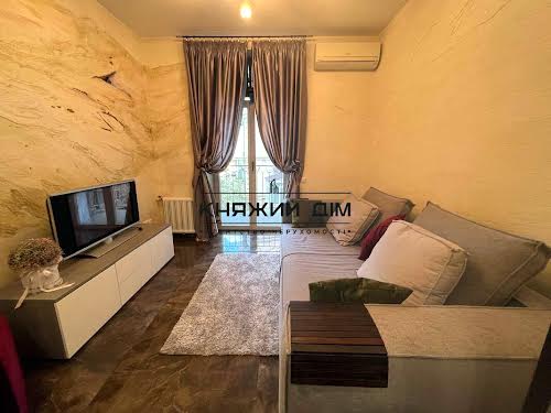 квартира за адресою Круглоуніверситетська вул., 13