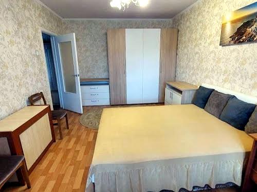 квартира по адресу Ревуцкого ул., 19/1