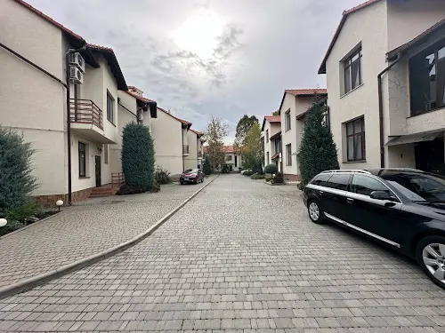 будинок за адресою Сергія Єфремова вул. (Академіка Вавілова)