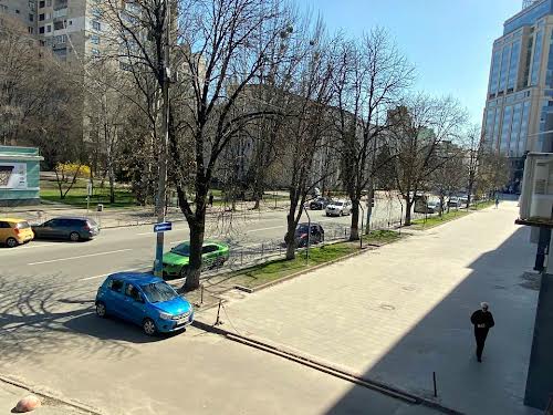 квартира за адресою Михайла Омеляновича-Павленка вул. (Суворова), 18/20