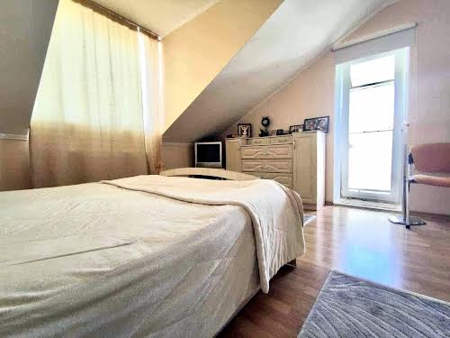 квартира за адресою Коновальця вул., 3