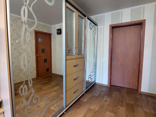 квартира за адресою Космонавтів вул., 146б