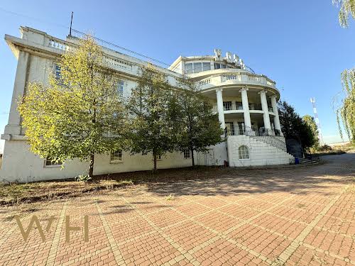 коммерческая по адресу Боровкова ул., 92