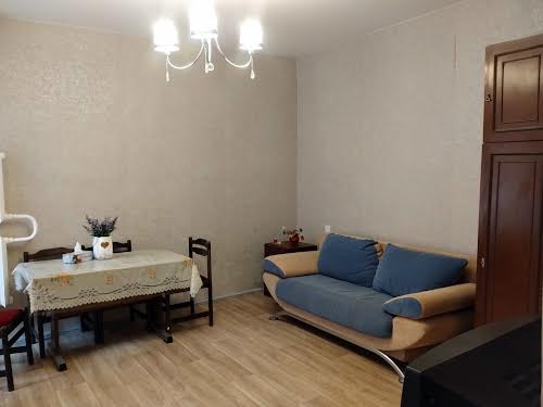 квартира за адресою Кінна вул., 13