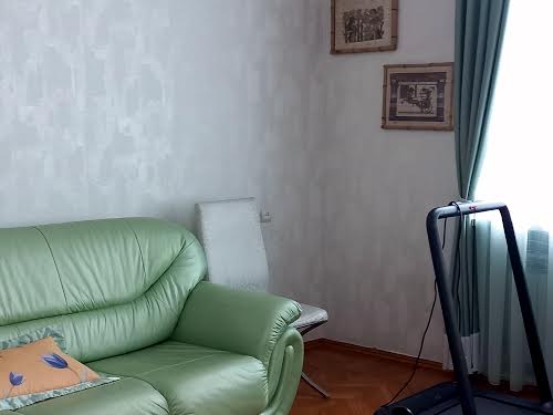будинок за адресою Молодіжна