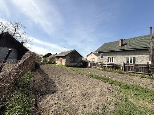 дом по адресу Василия Биласа и Дмитрия Данилишина ул.