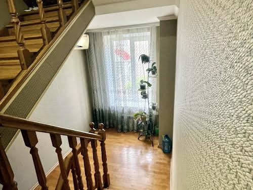 дом по адресу Шкільна