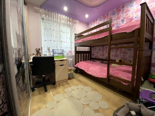 квартира за адресою Івана Авраменка вул. (Корнійчука), 9