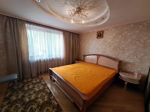 квартира за адресою Довженка вул., 6А