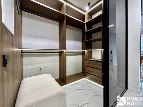 квартира за адресою Юліана Пелеша вул., 1