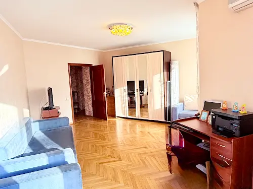 квартира за адресою Срібнокільська вул., 24