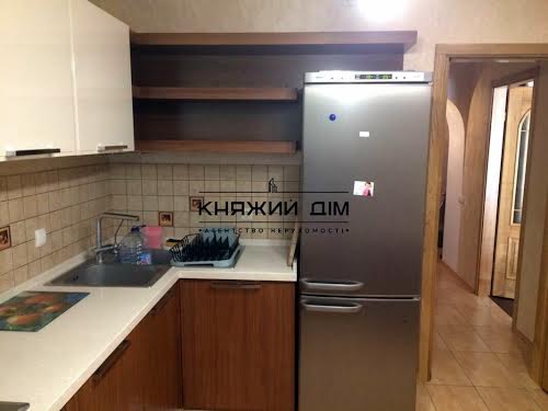 квартира за адресою Рибальська вул., 8