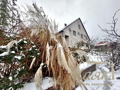 будинок за адресою смт. Козин, Південна вул., 20