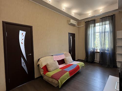квартира за адресою Хорива вул., 29б