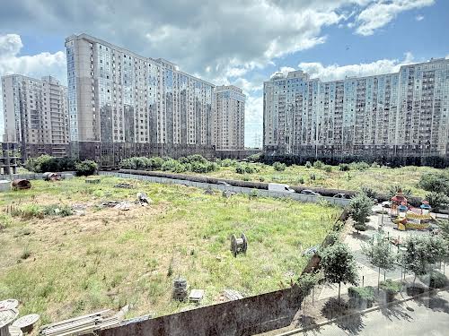 квартира за адресою Перлинна вул., 1б