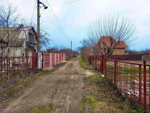 будинок за адресою Квітнева