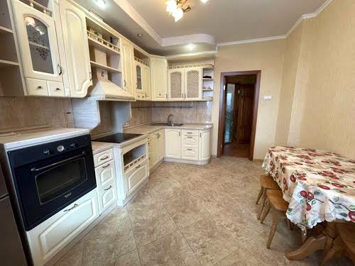 квартира за адресою Срібнокільська вул., 1