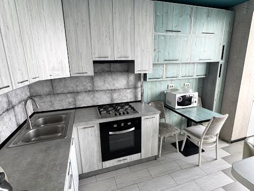 квартира за адресою Покровська, 99д
