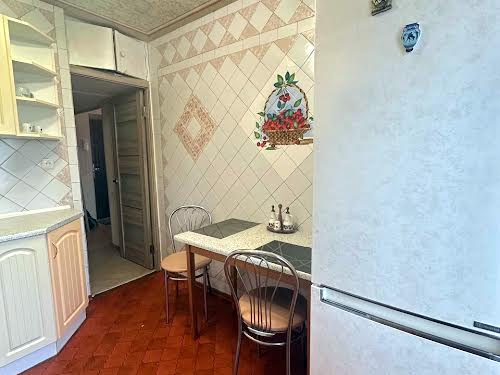 квартира за адресою Космонавтів вул., 26