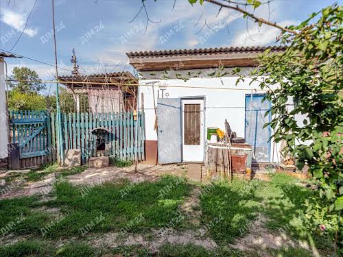 будинок за адресою Центральна, 1