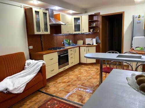квартира за адресою Авраама Лінкольна вул., 3