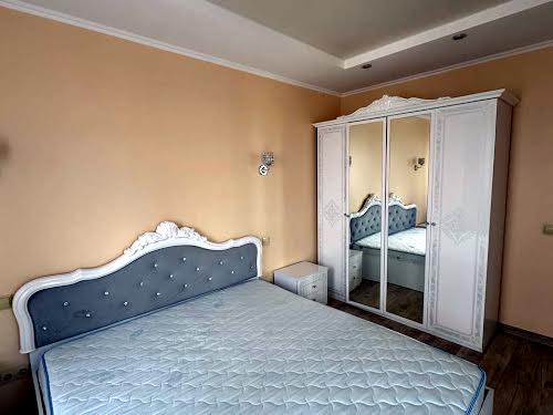 квартира за адресою Залізнична вул., 20