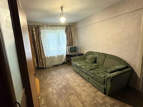 квартира за адресою Михайла Максимовича вул., 6