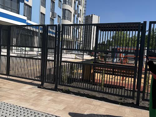 квартира за адресою Дніпровська набережна, 17 В