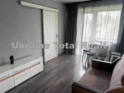 квартира за адресою Гетьмана Кирила Розумовського вул. (Миколи Краснова), 8