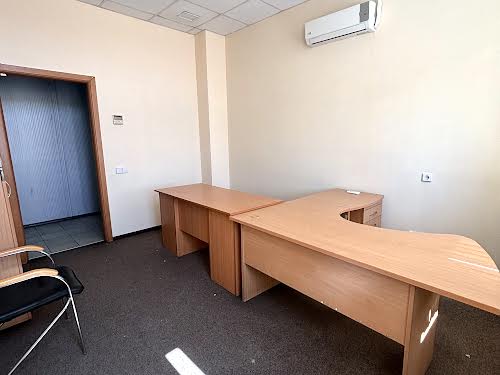 комерційна за адресою Стартова вул., 22