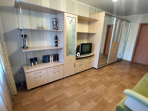 квартира за адресою Космонавтів вул., 146б