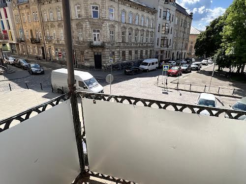 квартира за адресою Святого Теодора пл., 6