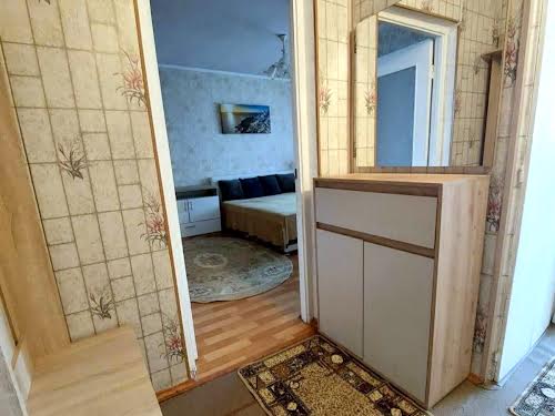квартира по адресу Ревуцкого ул., 19/1