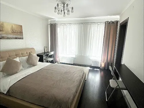 квартира за адресою Дерибасівська вул., 18